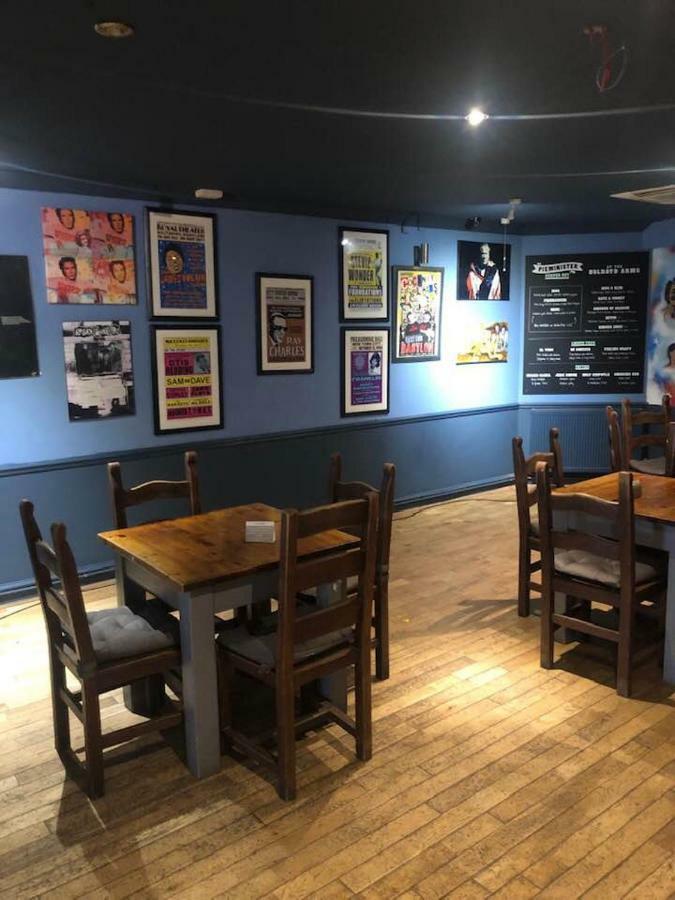 The Holroyd Arms Hotel Guildford Esterno foto